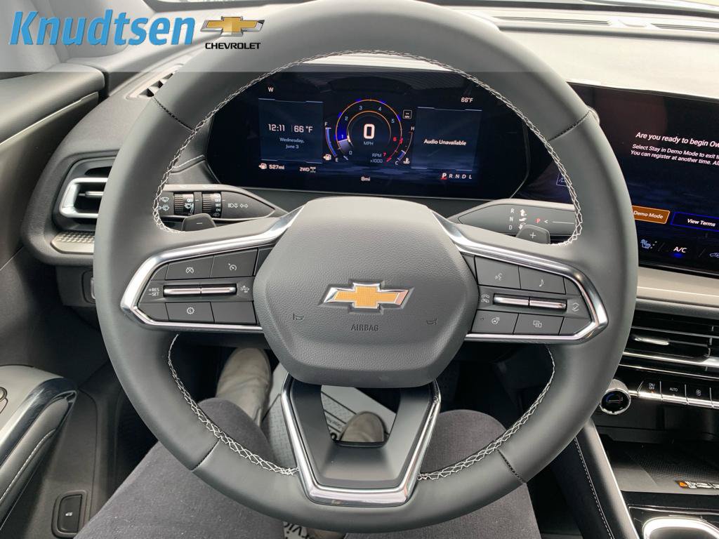 New 2026 Chevrolet Traverse LT w/ Driver Confidence Package AWD/4WD image 19