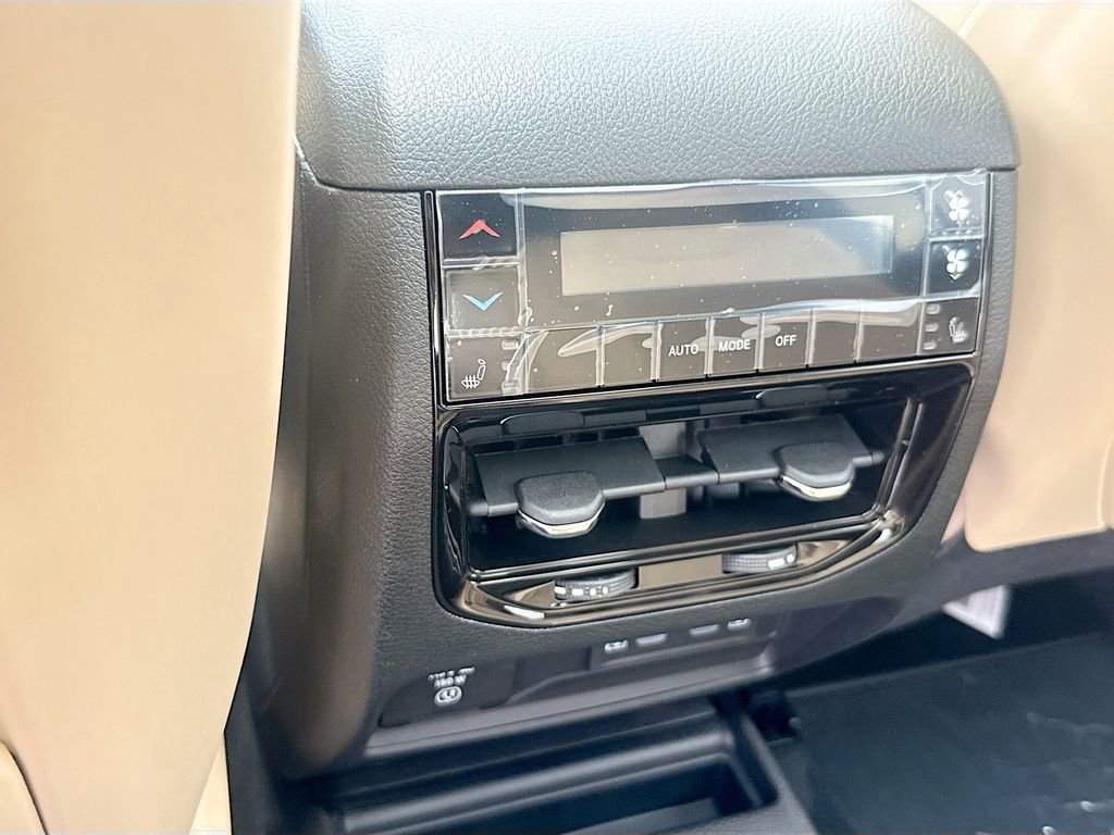 New 2026 Jeep Grand Cherokee L Limited RWD image 27