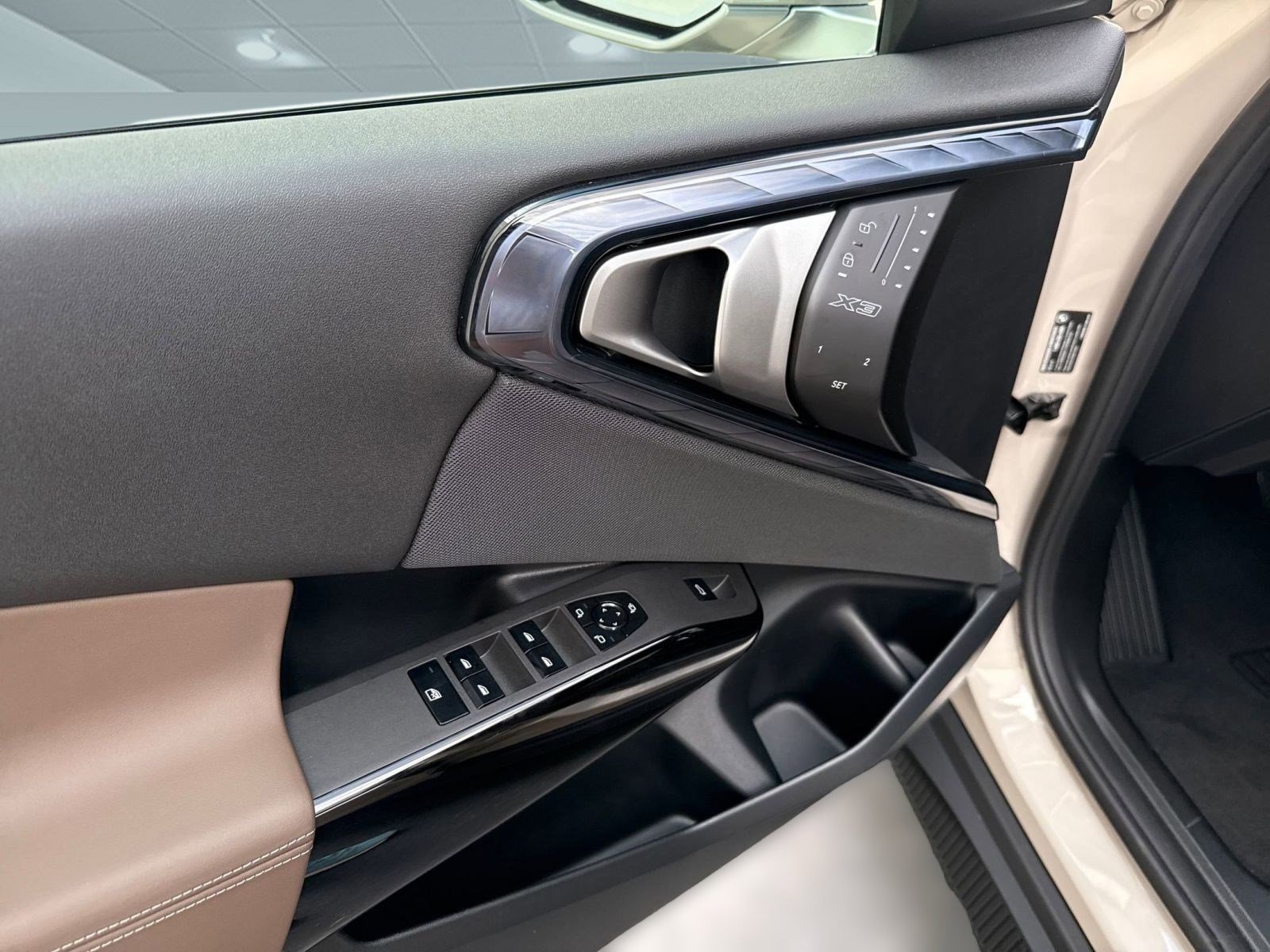 Used 2026 BMW X3 xDrive30 w/ Premium Package image 11