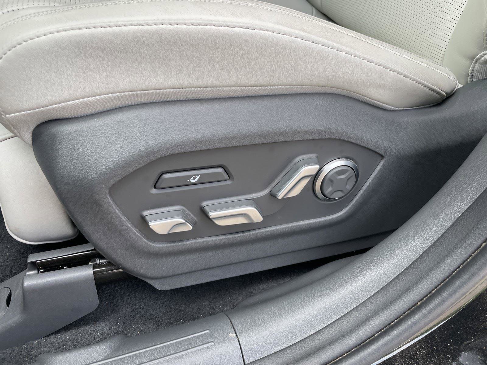 Used 2024 Hyundai Santa Fe Calligraphy image 11