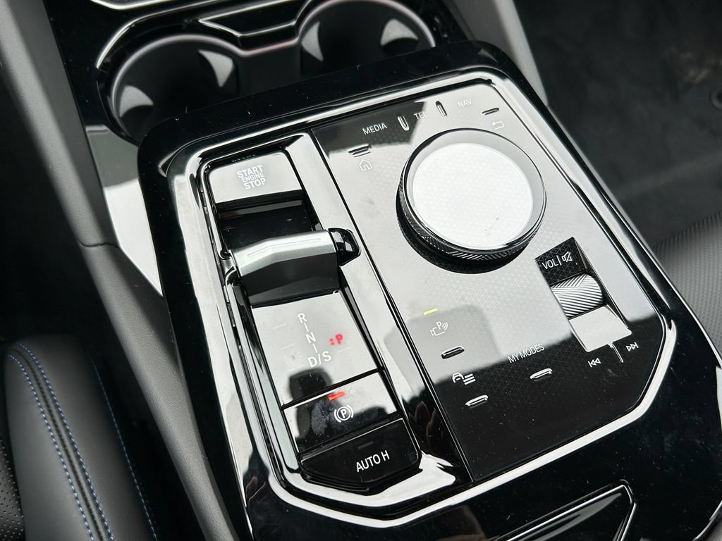 New 2027 BMW 550e xDrive AWD/4WD image 28