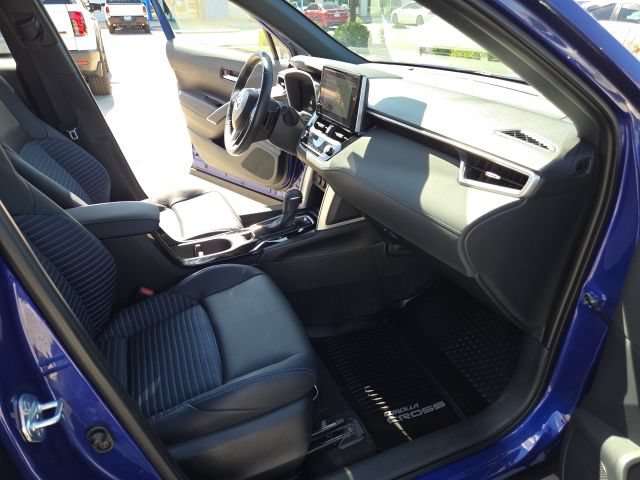 Used 2024 Toyota Corolla Cross AWD Hybrid w/ Convenience Package image 27