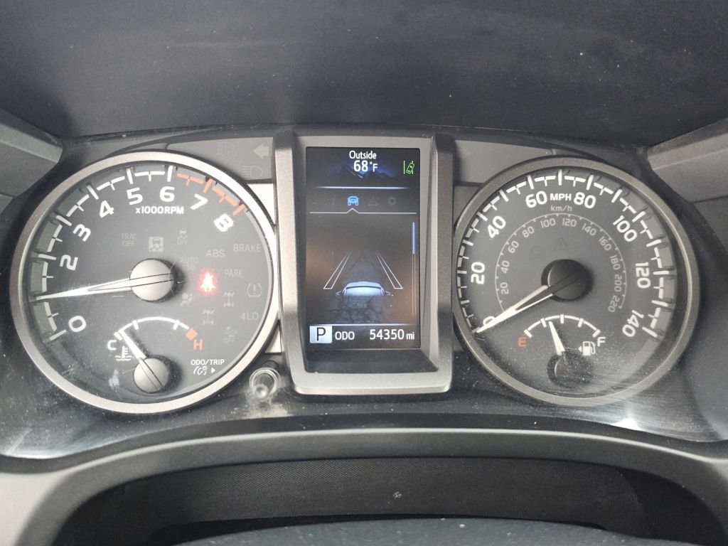 Used 2020 Toyota Tacoma TRD Off-Road image 31