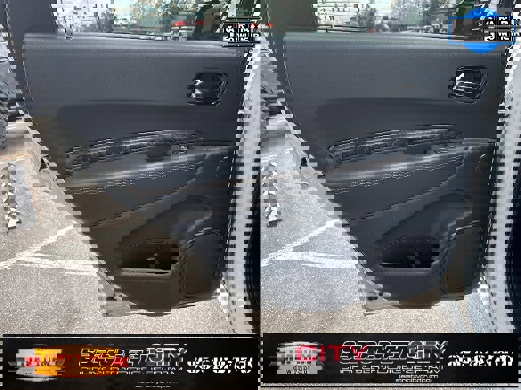 Used 2023 Dodge Durango R/T w/ Hemi Orange Plus Package image 23