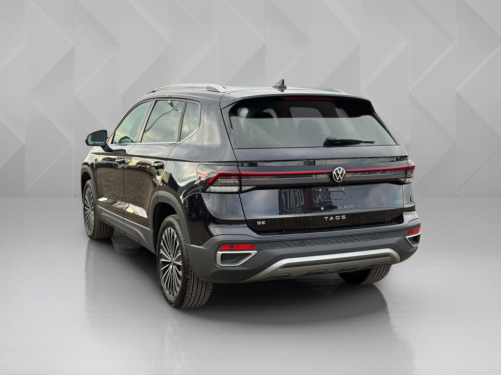 Used 2025 Volkswagen Taos SE FWD image 7