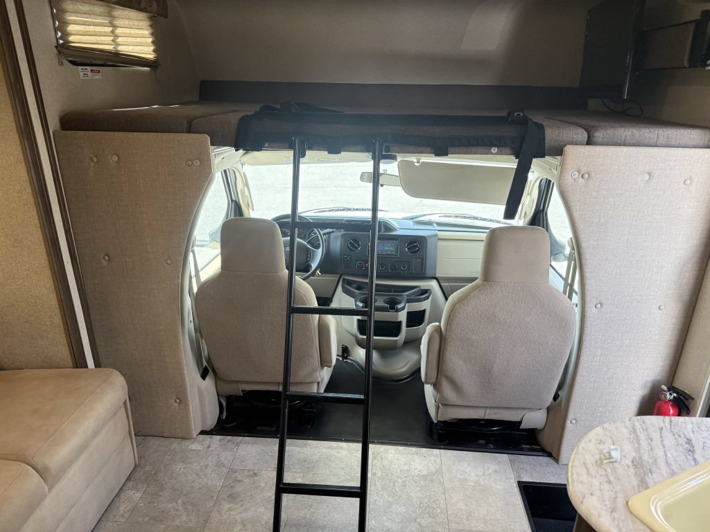 Used 2017 Ford E-450 and Econoline 450 Super Duty w/ Motorhome Prep Package RWD image 38
