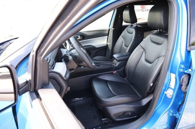 Used 2025 Jeep Compass Limited AWD/4WD image 8