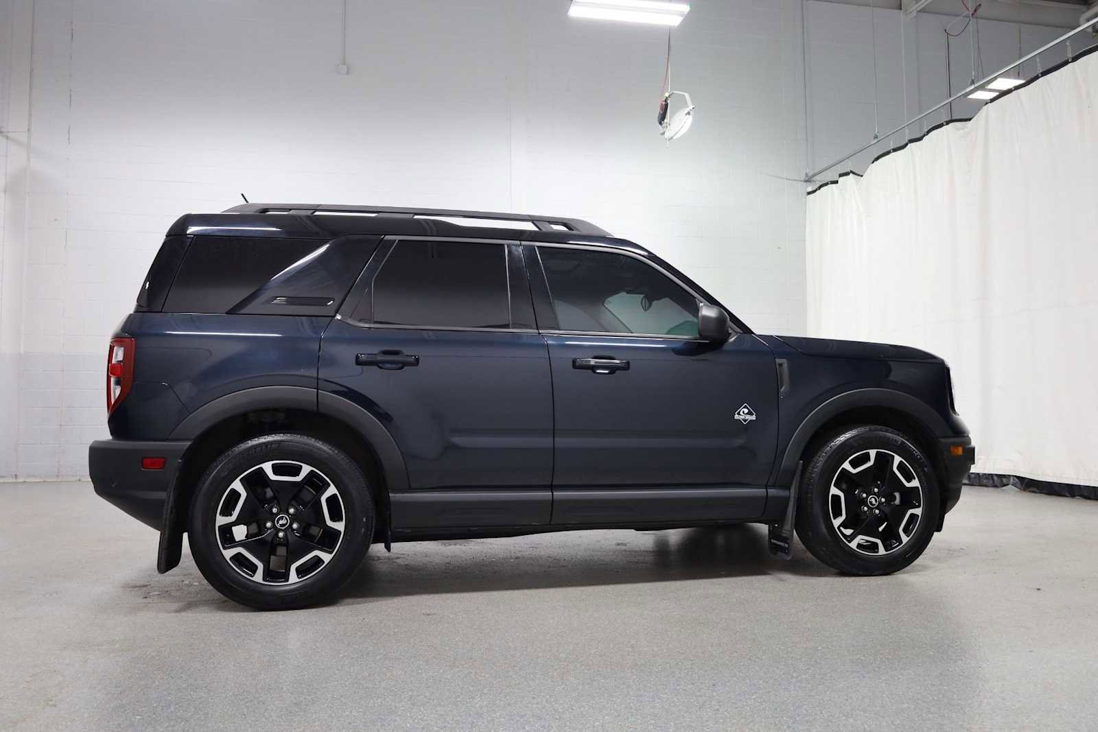 Used 2023 Ford Bronco Sport Outer Banks w/ Tech Package AWD/4WD image 10
