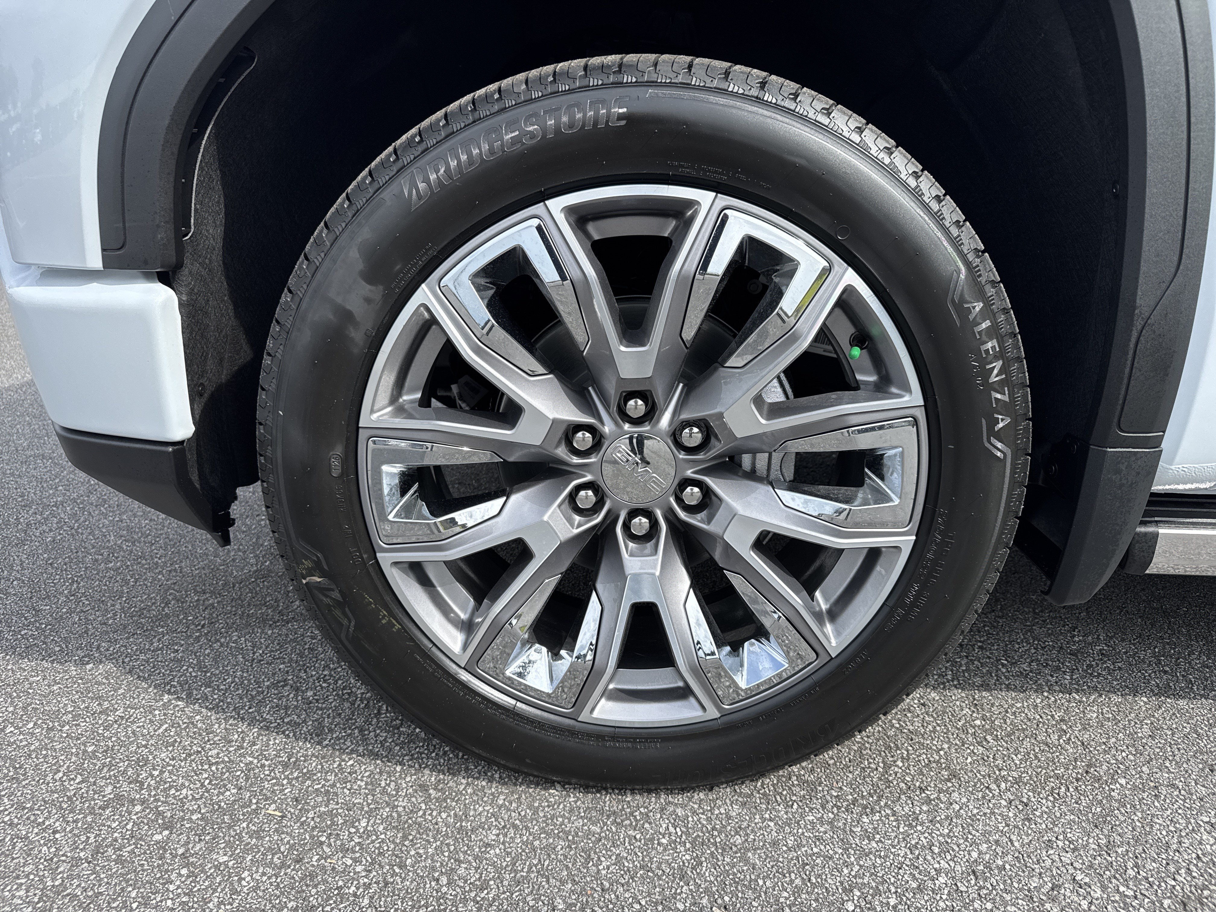 New 2026 GMC Sierra 1500 Denali AWD/4WD image 13