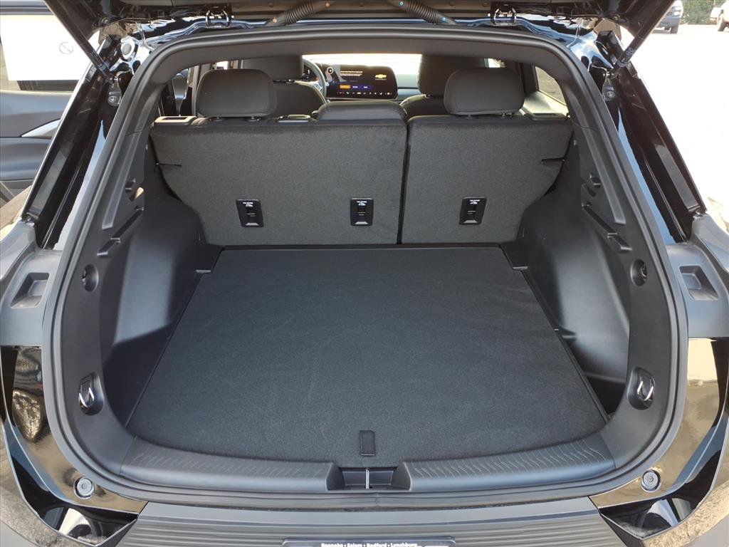 New 2026 Chevrolet Equinox EV LT image 10