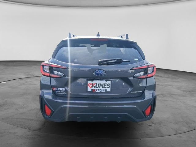 Used 2024 Subaru Crosstrek 2.0i Premium AWD/4WD image 8