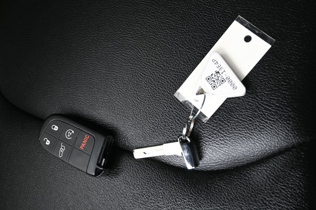 Used 2026 Jeep Compass Limited image 40