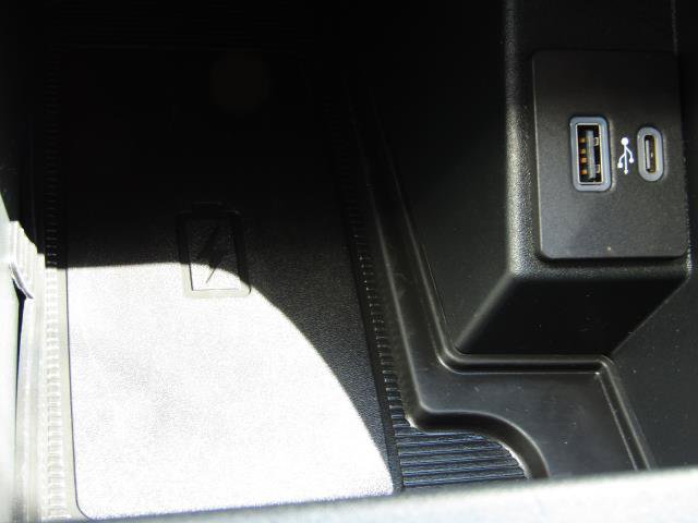 Used 2024 Ford Edge Titanium AWD/4WD image 28