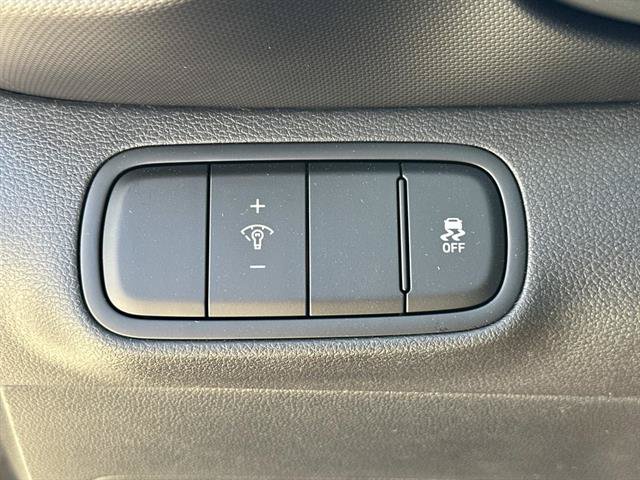 New 2026 Hyundai Venue SE FWD image 19