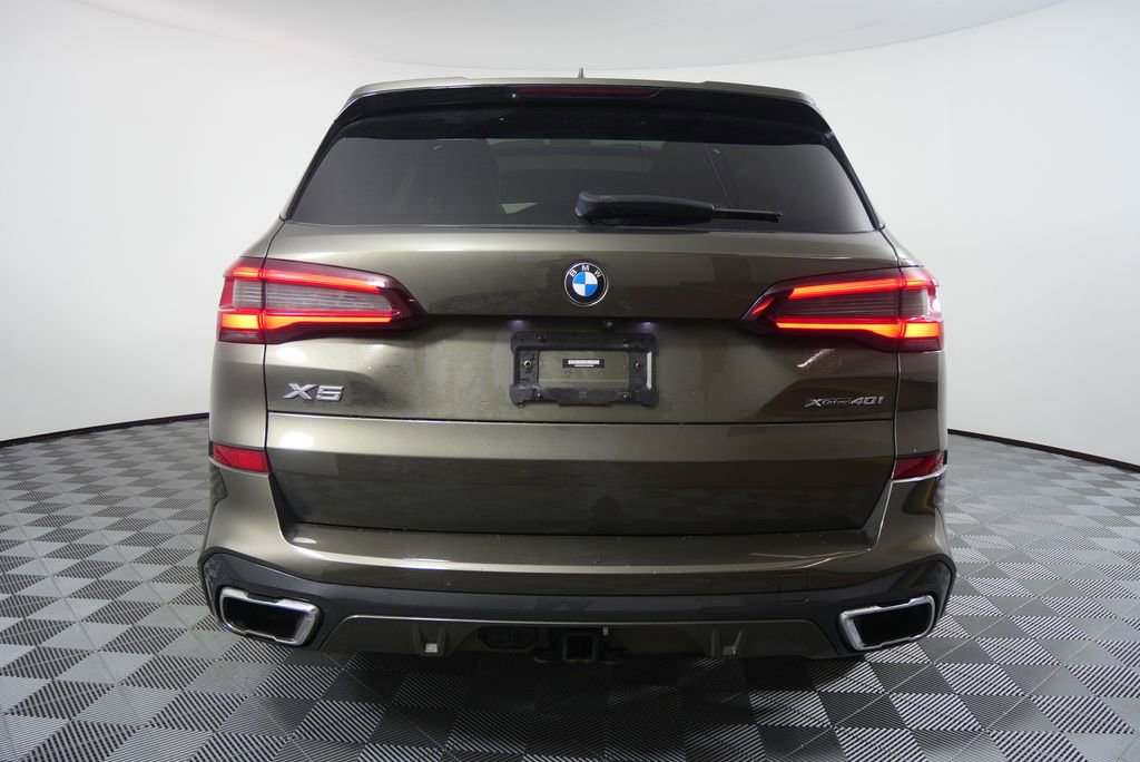 Used 2022 BMW X5 xDrive40i w/ M Sport Package image 4