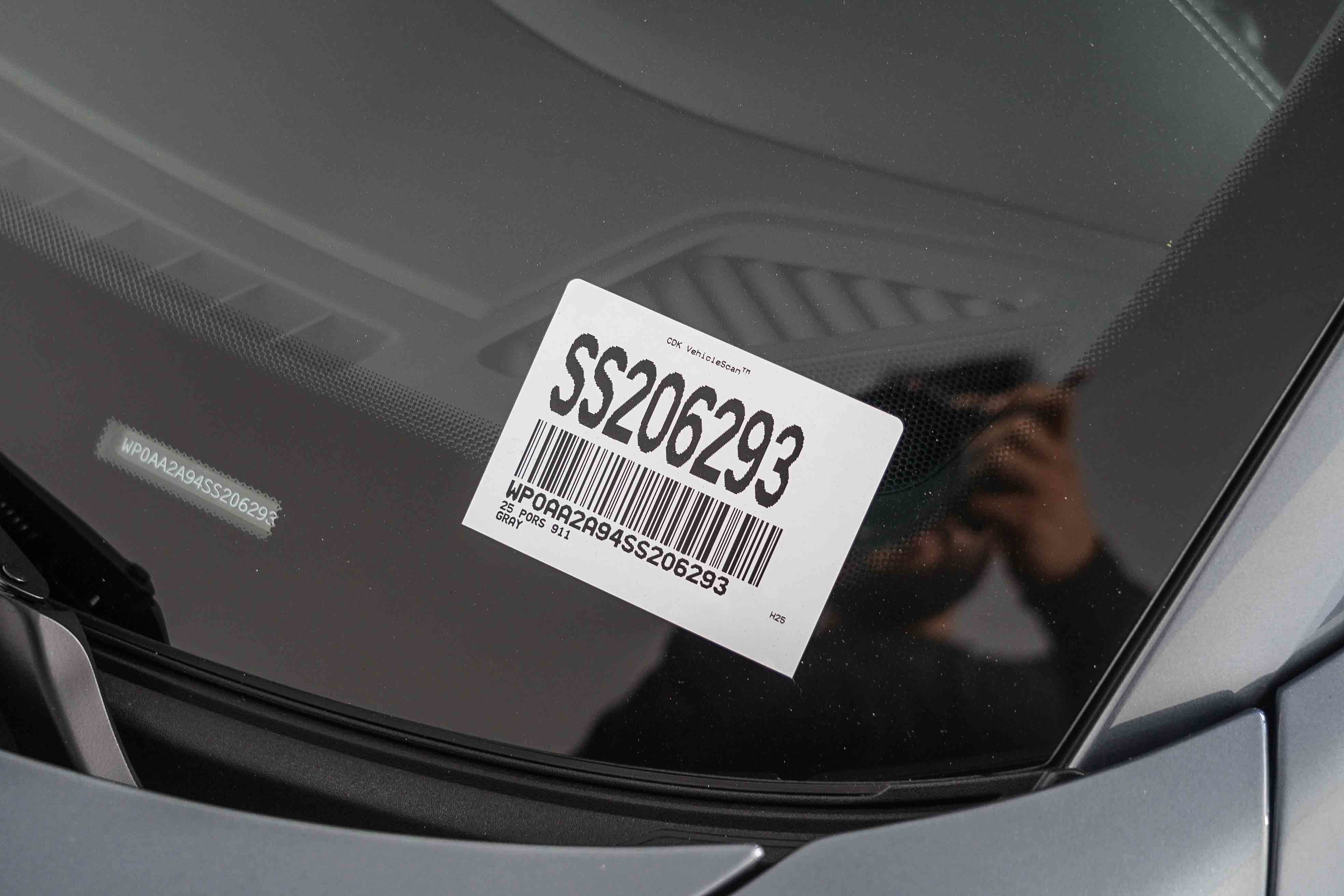 Used 2025 Porsche 911 Carrera image 35