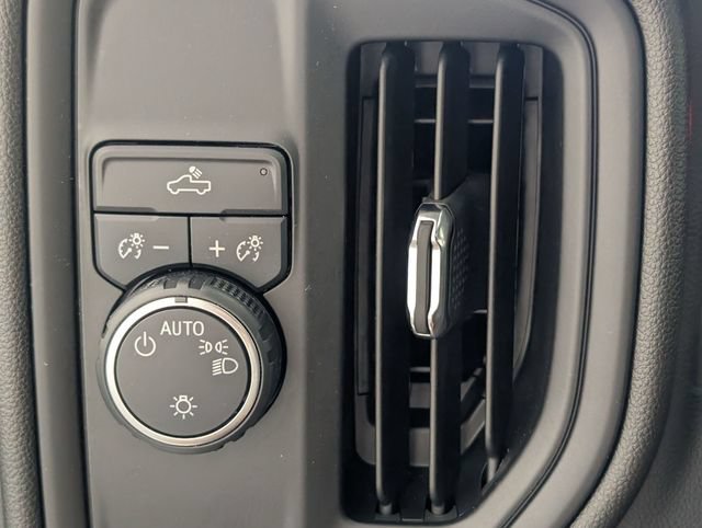 Certified 2023 Chevrolet Silverado 1500 Custom RWD image 14