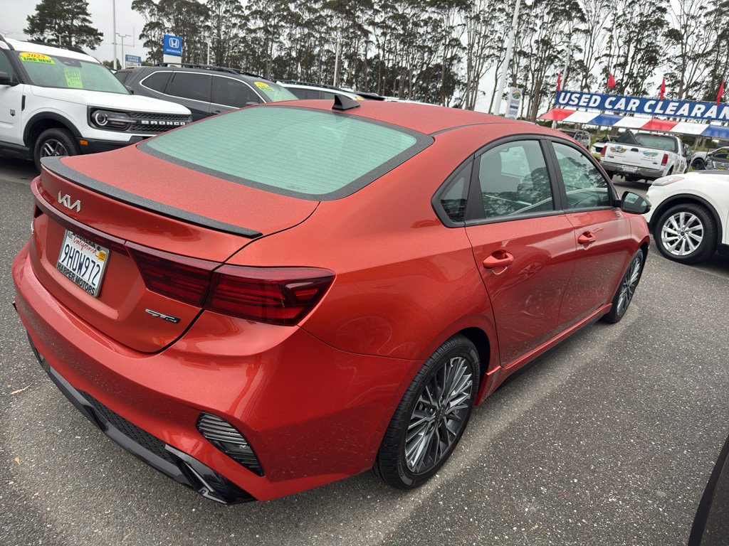 Used 2023 Kia Forte GT-Line w/ GT-Line Premium Package FWD image 5