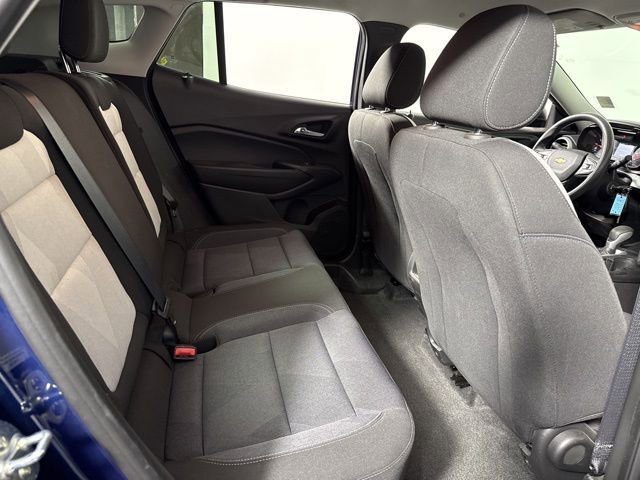 Used 2024 Chevrolet Trax LS FWD image 21