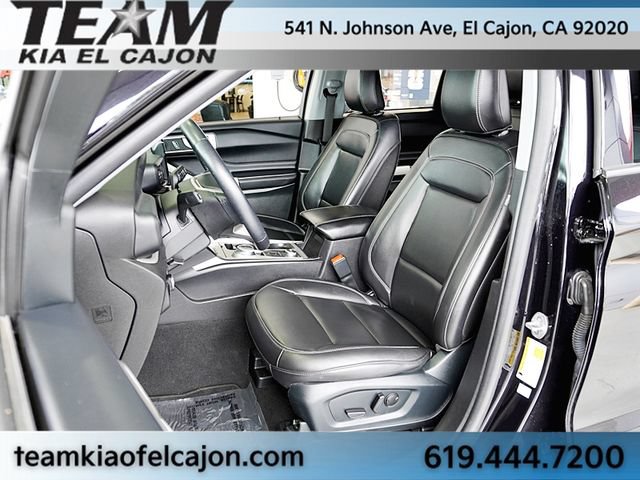 Used 2023 Ford Explorer XLT w/ Equipment Group 202A AWD/4WD image 17