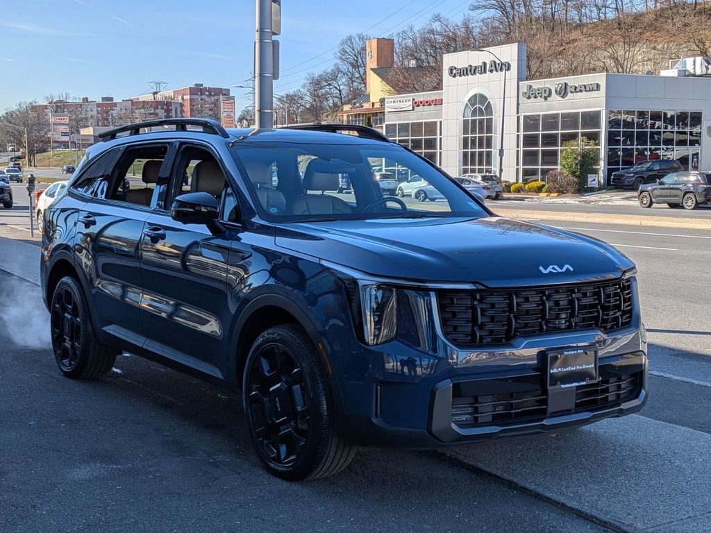 Certified 2024 Kia Sorento SX Prestige w/ Olive Brown Leather Package image 4