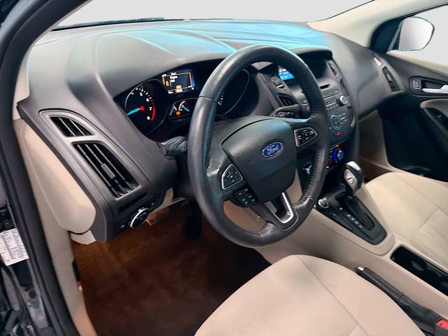 Used 2015 Ford Focus SE w/ SE Cold Weather Package image 6