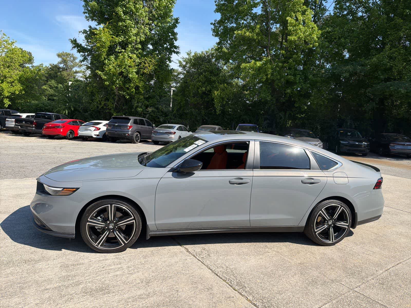 Used 2025 Honda Accord Sport image 6