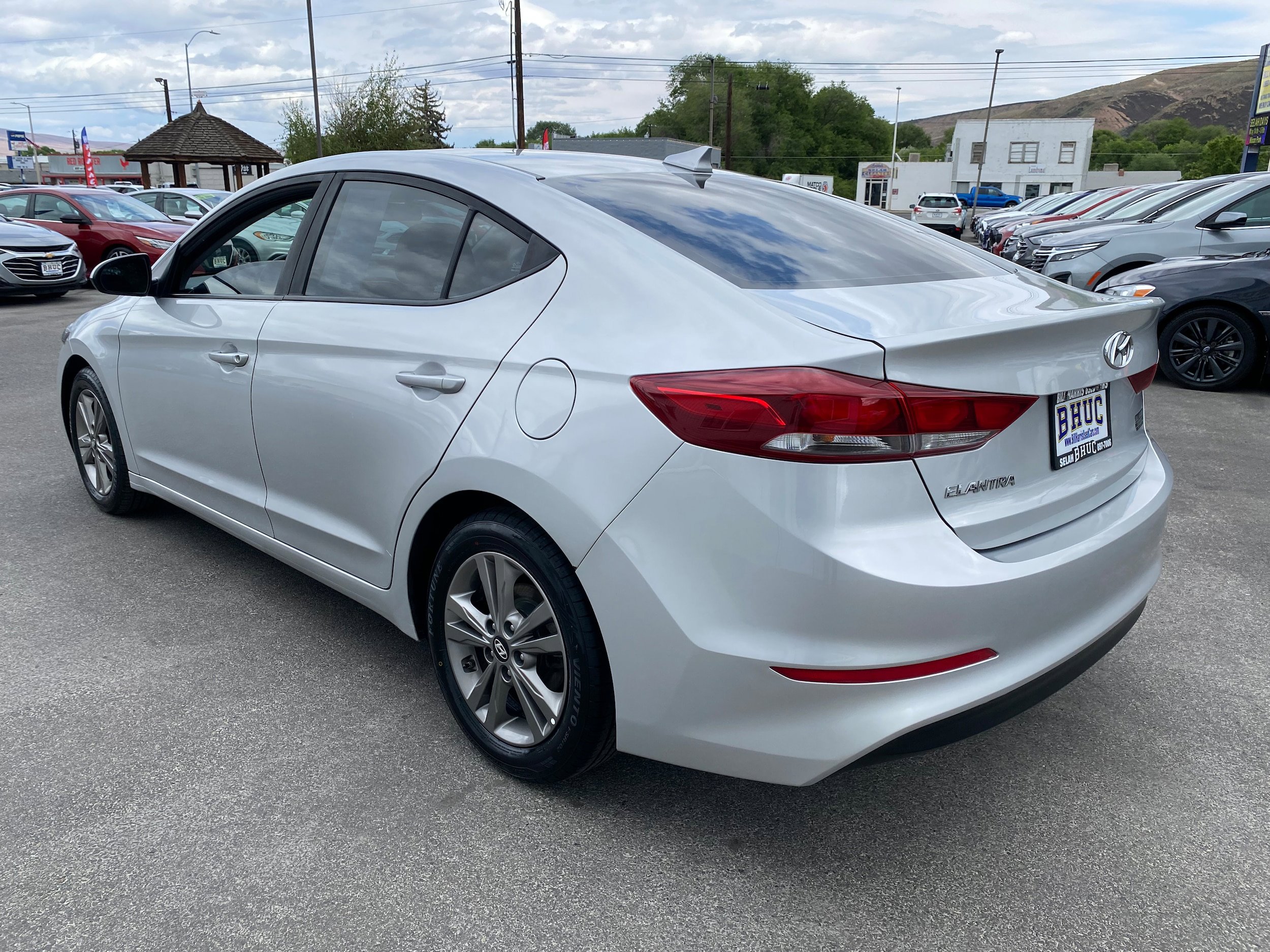 Used 2018 Hyundai Elantra SEL FWD image 4