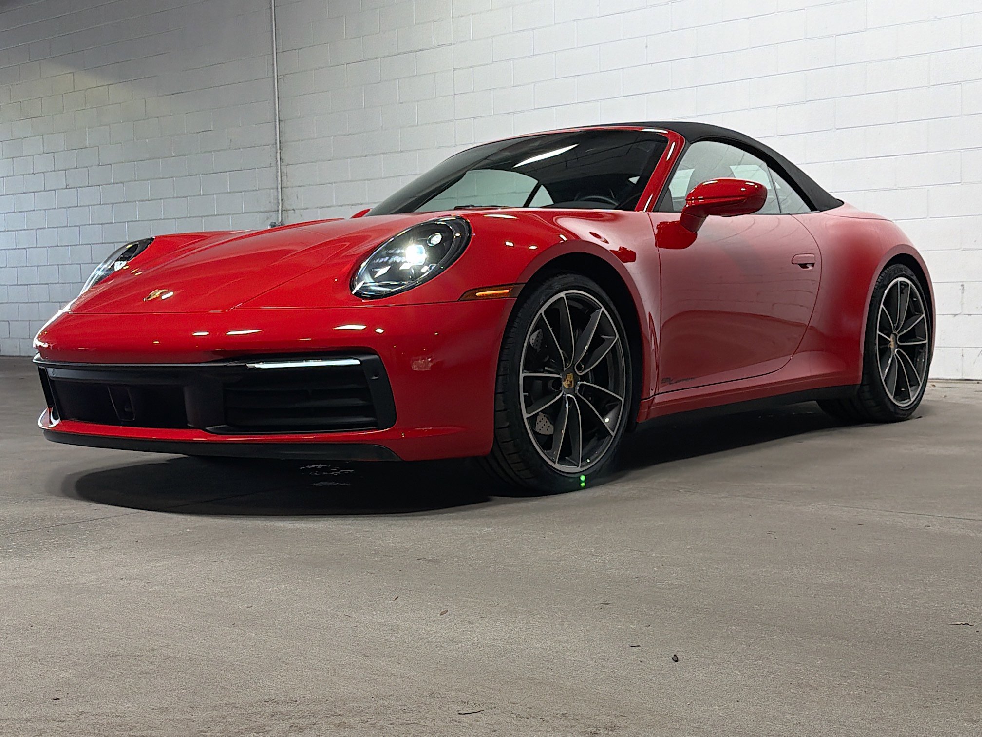 Used 2020 Porsche 911 Carrera image 1