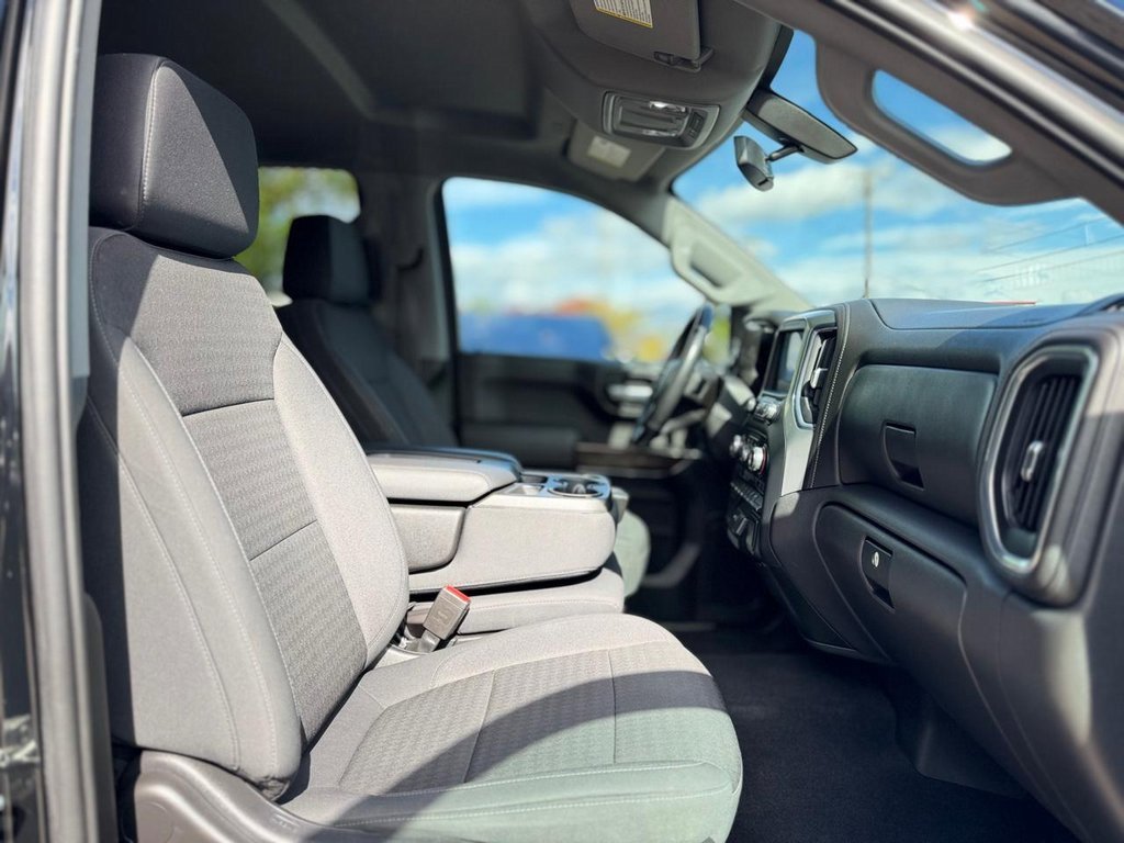 Used 2021 Chevrolet Silverado 1500 LT image 20