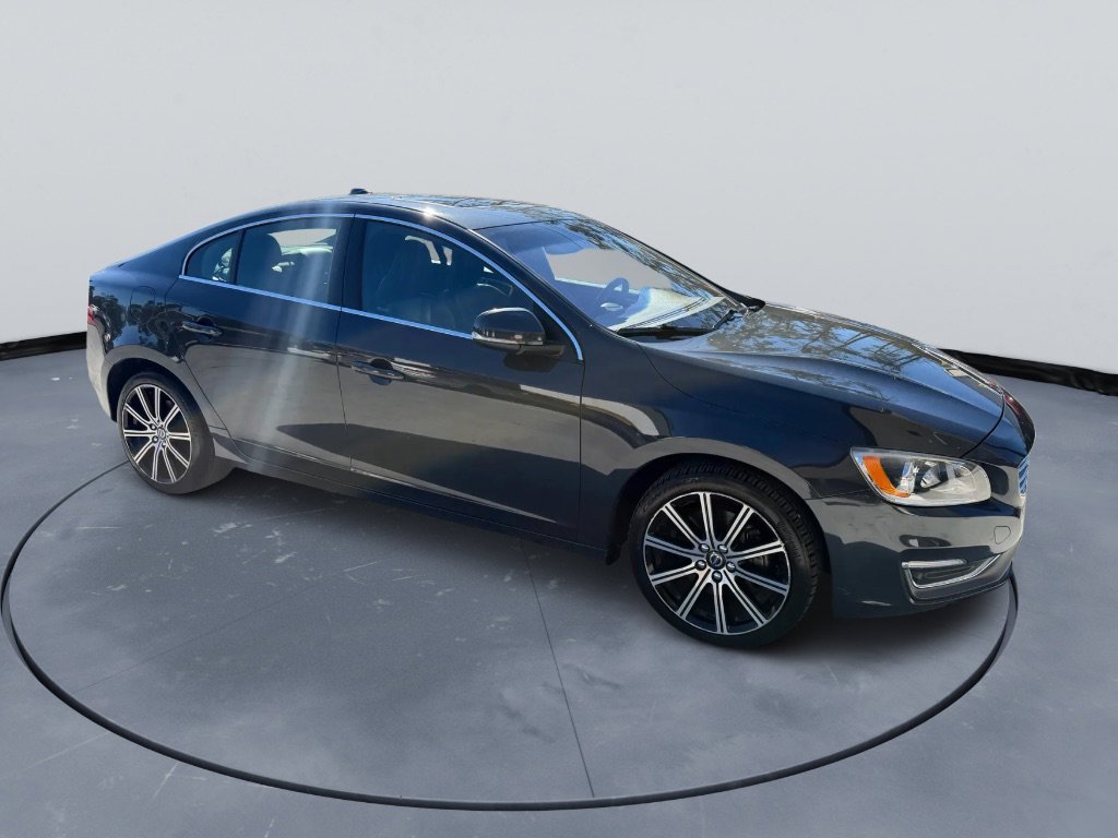 Used 2015 Volvo S60 T6 image 5