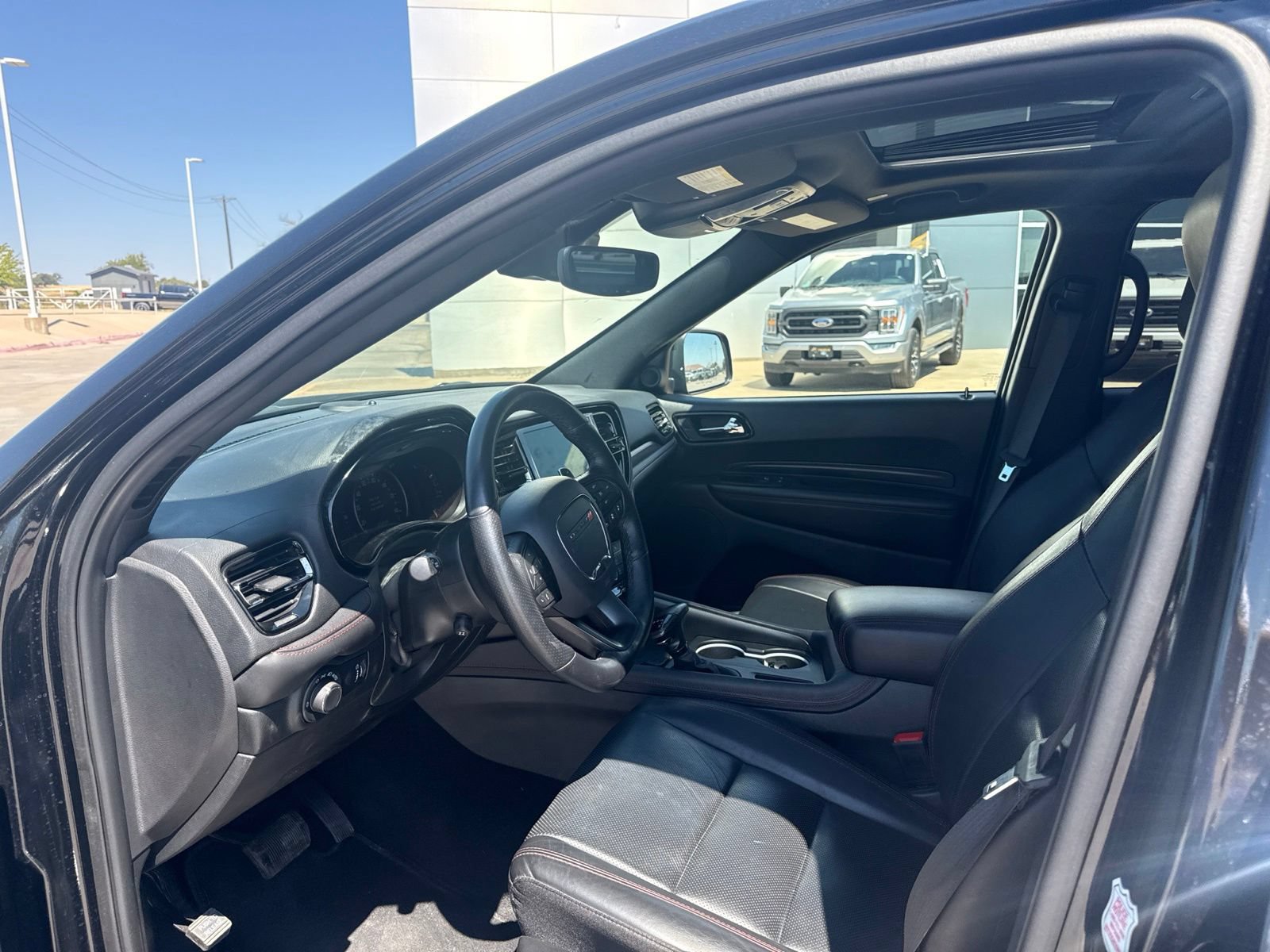 Used 2025 Dodge Durango GT AWD/4WD image 9