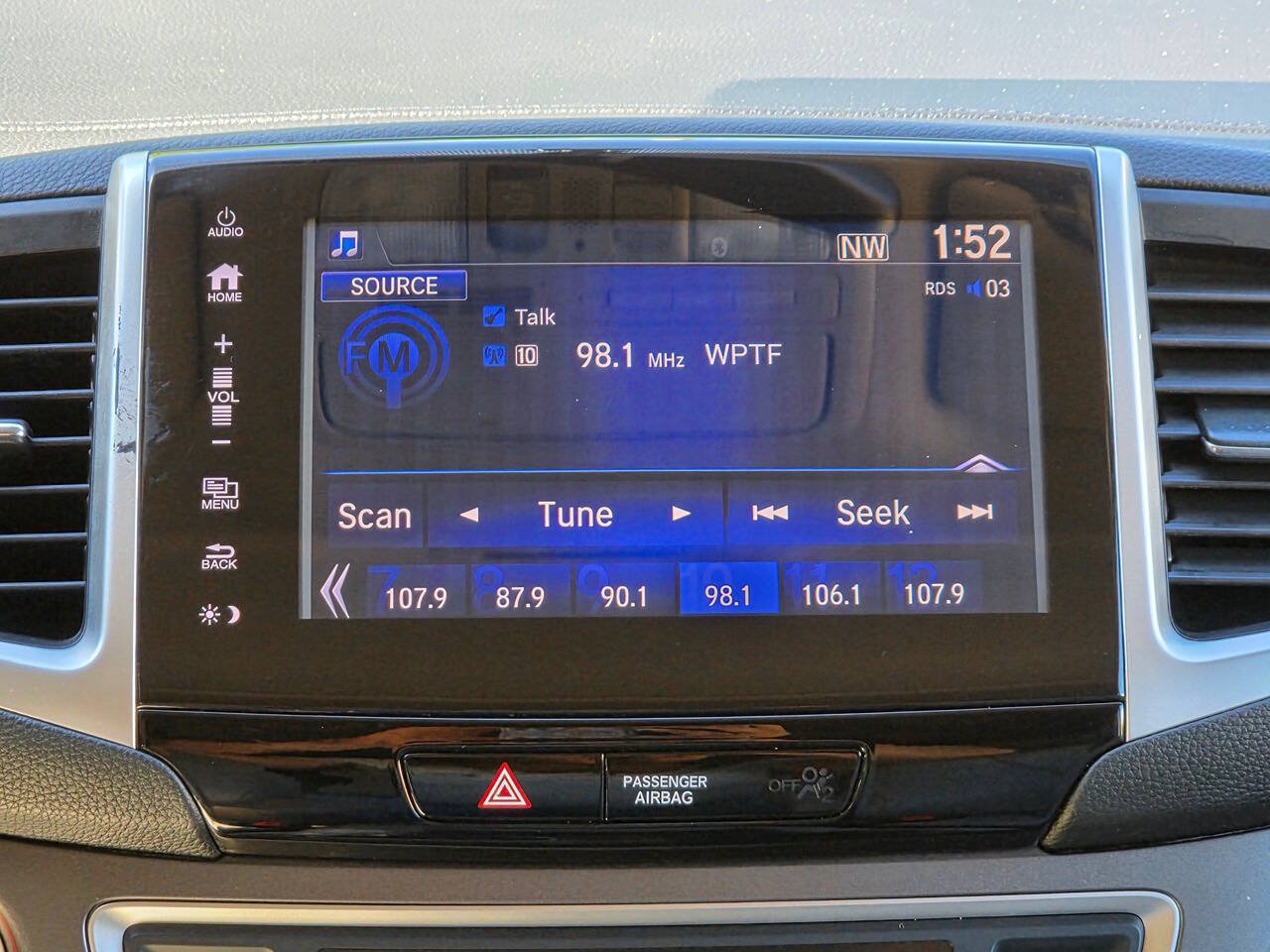 Used 2017 Honda Pilot EX-L image 21