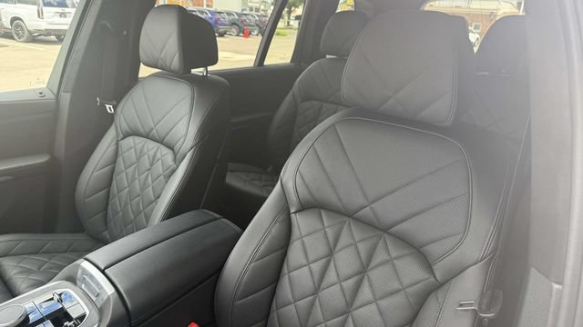 Used 2024 BMW X7 xDrive40i w/ M Sport Package AWD/4WD image 50
