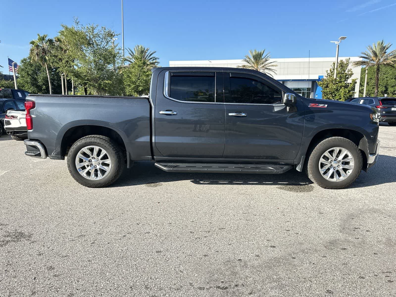 Used 2022 Chevrolet Silverado 1500 LTZ AWD/4WD image 7