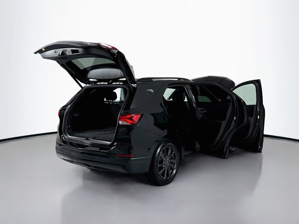 Used 2024 Chevrolet Equinox RS w/ RS Leather Package AWD/4WD image 23