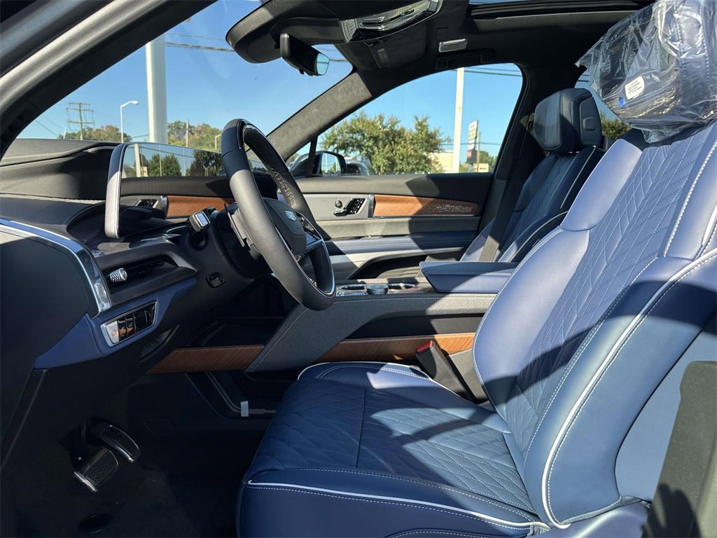 New 2026 Cadillac Vistiq Premium Luxury image 16