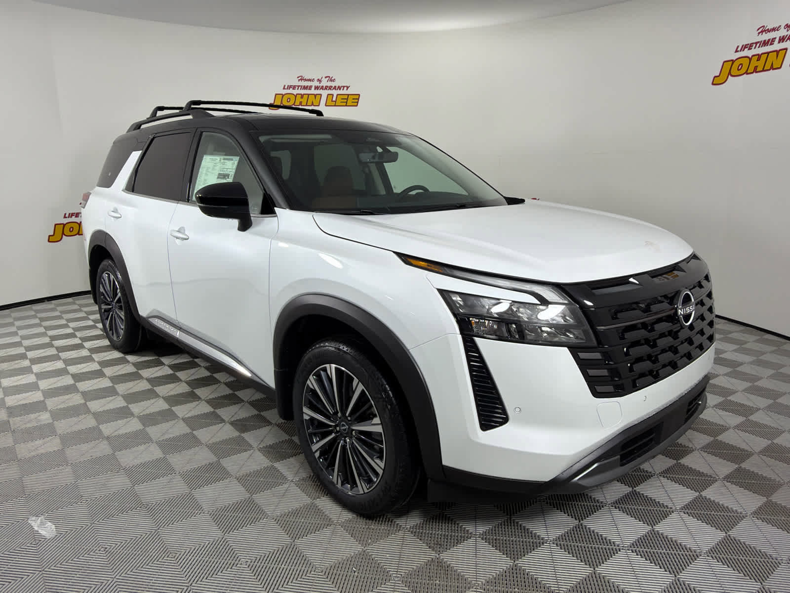 New 2026 Nissan Pathfinder Platinum w/ Cargo Package image 8