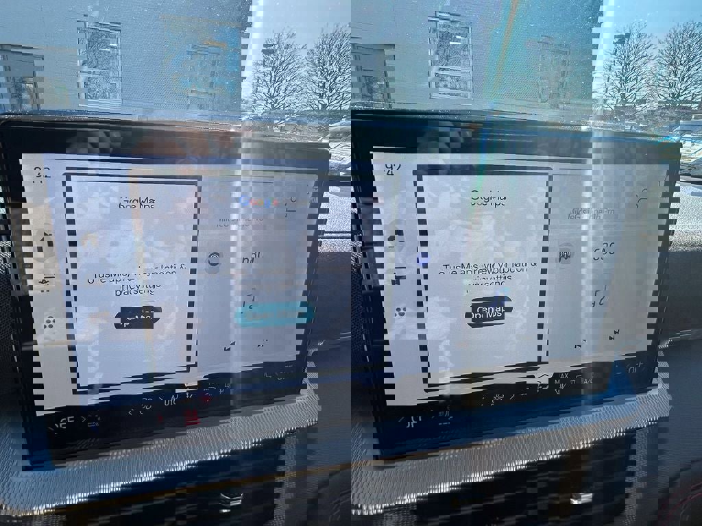 Used 2025 Ford Explorer ST-Line image 16