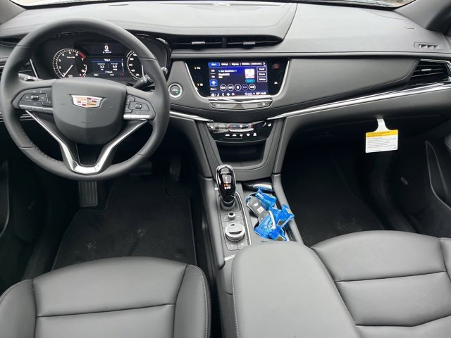 New 2025 Cadillac XT6 Luxury image 33