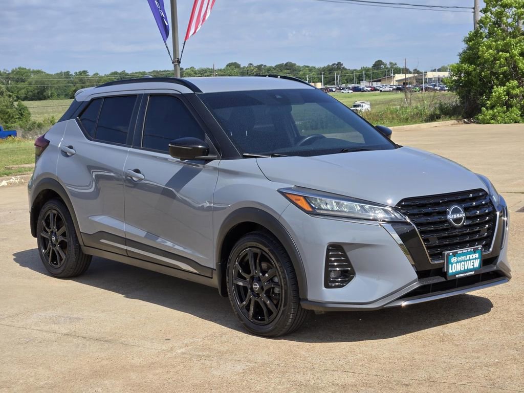 Used 2022 Nissan Kicks SR