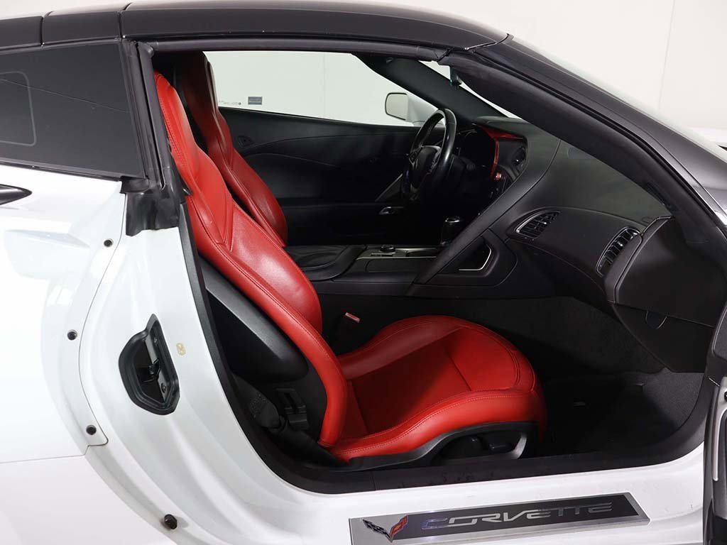 Used 2019 Chevrolet Corvette Stingray Coupe w/ 1LT image 27