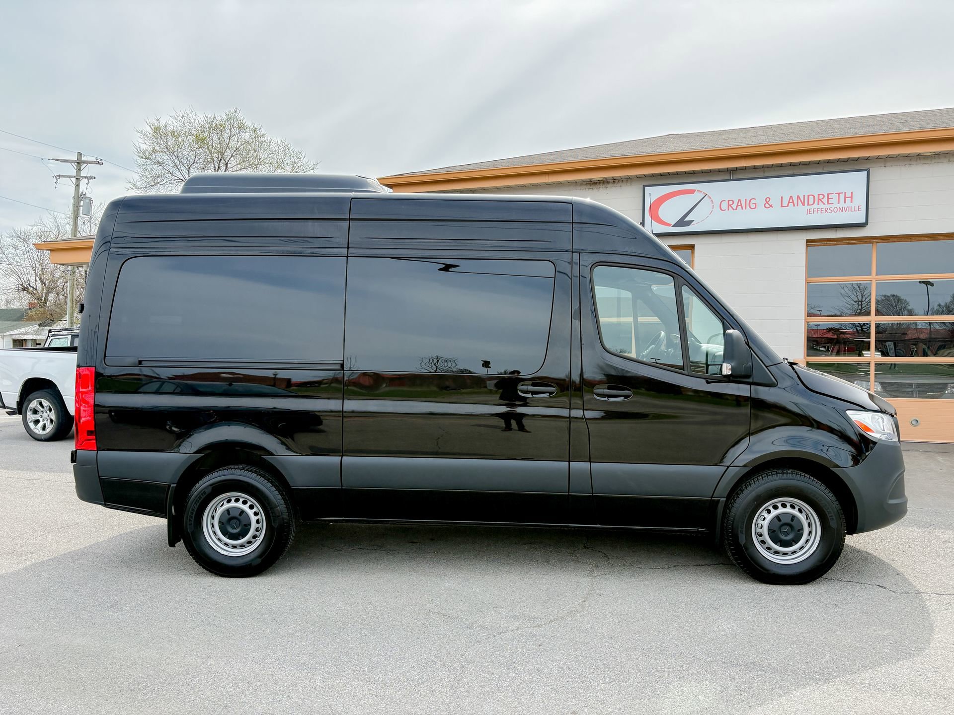 Used 2024 Mercedes-Benz Sprinter 2500 image 12