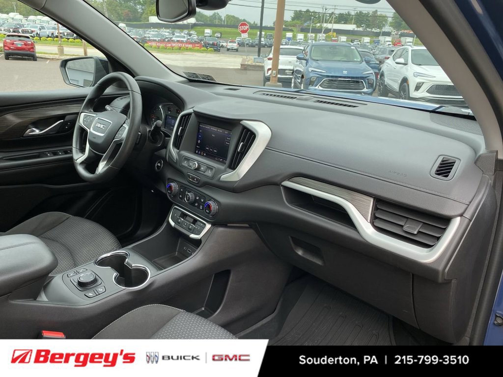 Certified 2024 GMC Terrain SLE w/ Driver Convenience Package AWD/4WD image 33