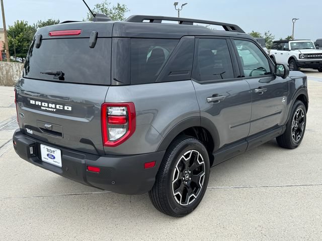 Used 2025 Ford Bronco Sport Outer Banks w/ Outer Banks Tech Package+ AWD/4WD image 5