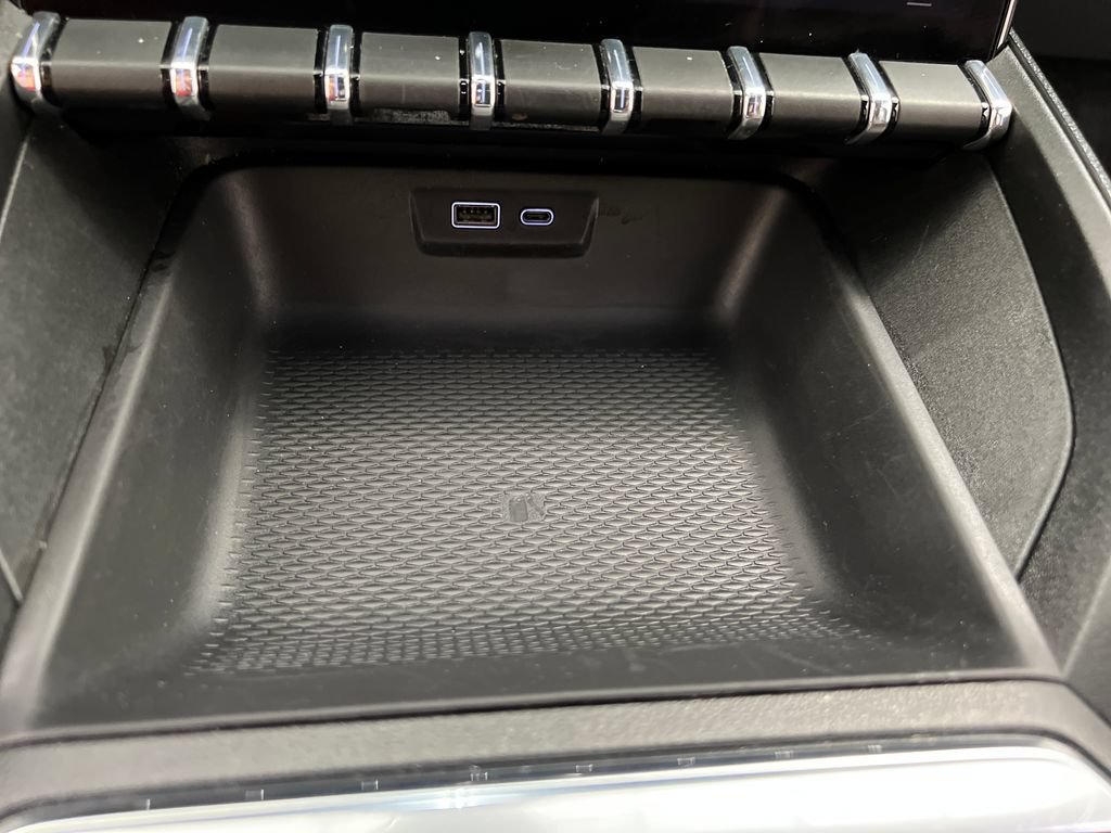 Used 2025 GMC Terrain Elevation FWD image 50