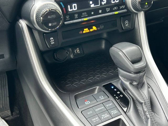 Certified 2025 Toyota RAV4 XLE AWD/4WD image 63