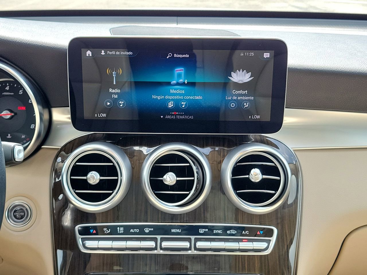 Certified 2022 Mercedes-Benz GLC 300 image 17