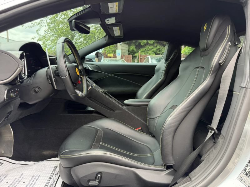 Used 2021 Ferrari Roma RWD image 14
