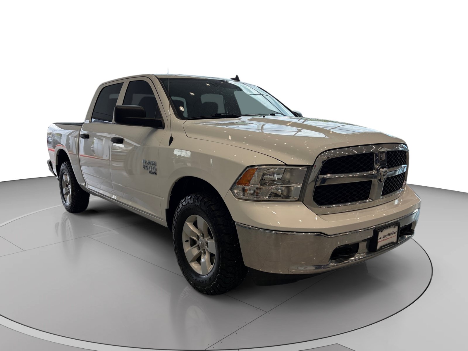 Used 2022 RAM 1500 Classic SLT w/ Electronics Group AWD/4WD image 8